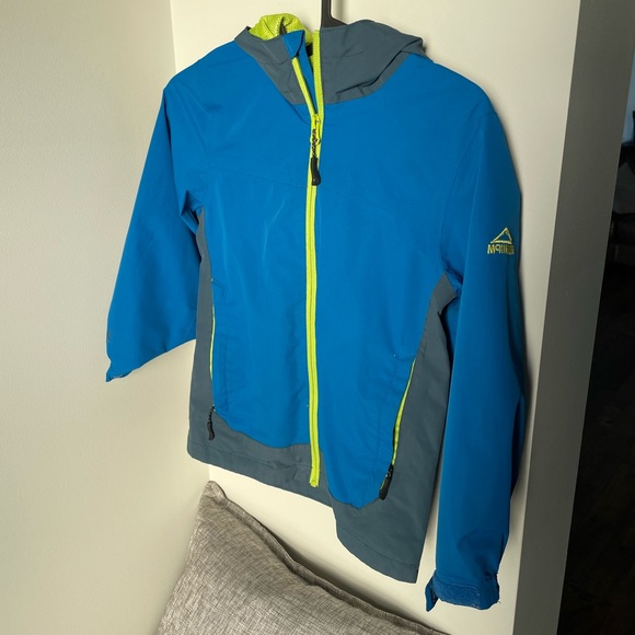 Boys XS Rain Jacket - Picture 1 of 4